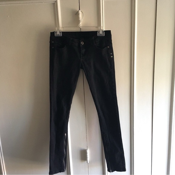 Women's Skinny ankle zip Black Jeans - Picture 4 of 4